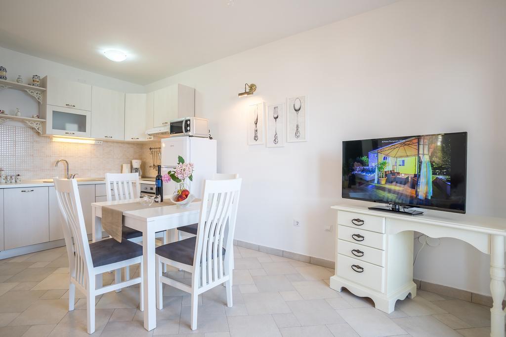 Apartments Oleandar Rogoznica  Szoba fotó